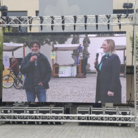 Zpěvák MARCELL ze seriálu Zrádci podpořil udržitelnou mobilitu v rámci akce ZVOLNI v Bystřici